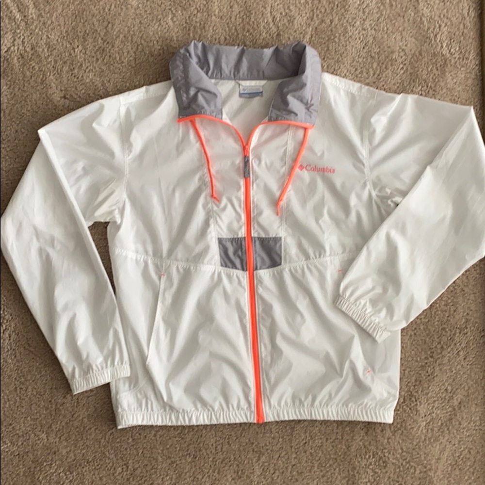 Columbia Women’s Full Zip Lightweight Windbreaker